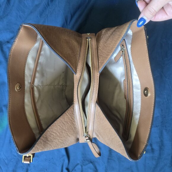 Calvin Klein Tan Leather Shoulder Tote with Gold Hardware - Picture 3 of 8